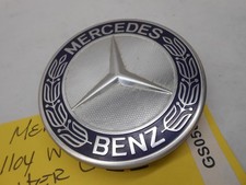 Rueda tapa central Mercedes azul y cromo OEM A1714000125 / 1714000125 GS0501