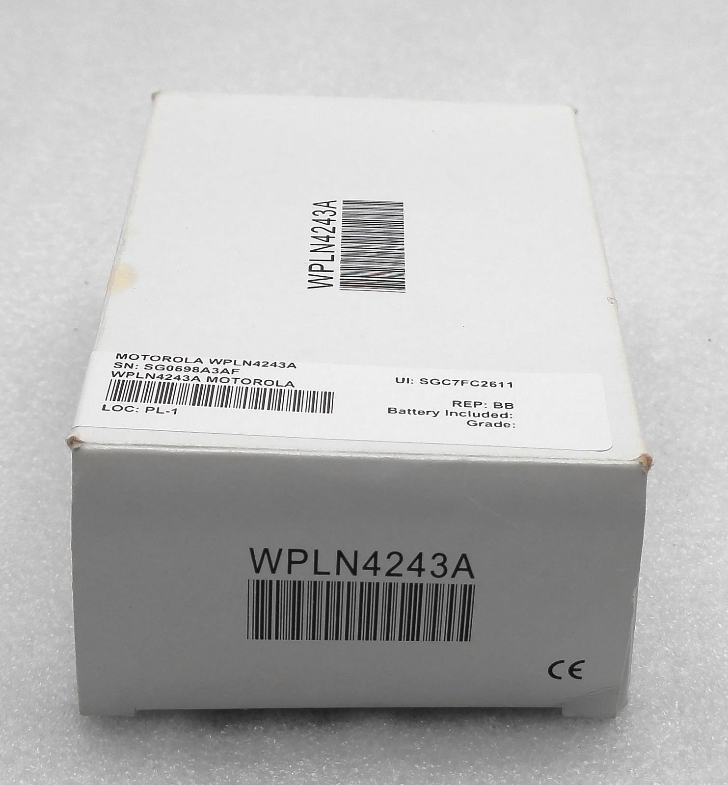 NEW MOTOROLA WPLN4243A SINGLE-UNIT CHARGER BASE *NO AC ADAPTER