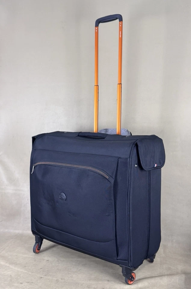 DELSEY Paris Luggage Hyperlite 2.0 Black Trolley Spinner Garment Bag - Image 3 of 4