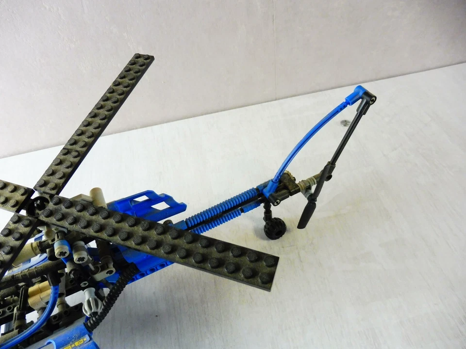 LEGO Technic 8444 Air Enforcer / Supercopter, photo 3 sur 5