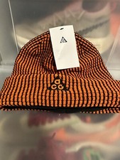 Nike ACG Big Kids Cuffed Beanie One Size DV3350-010