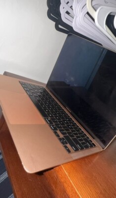 Apple Macbook Air M2 2022 13'' 8-Core CPU & GPU 256GB 8GB Ram Starlight (Screen)