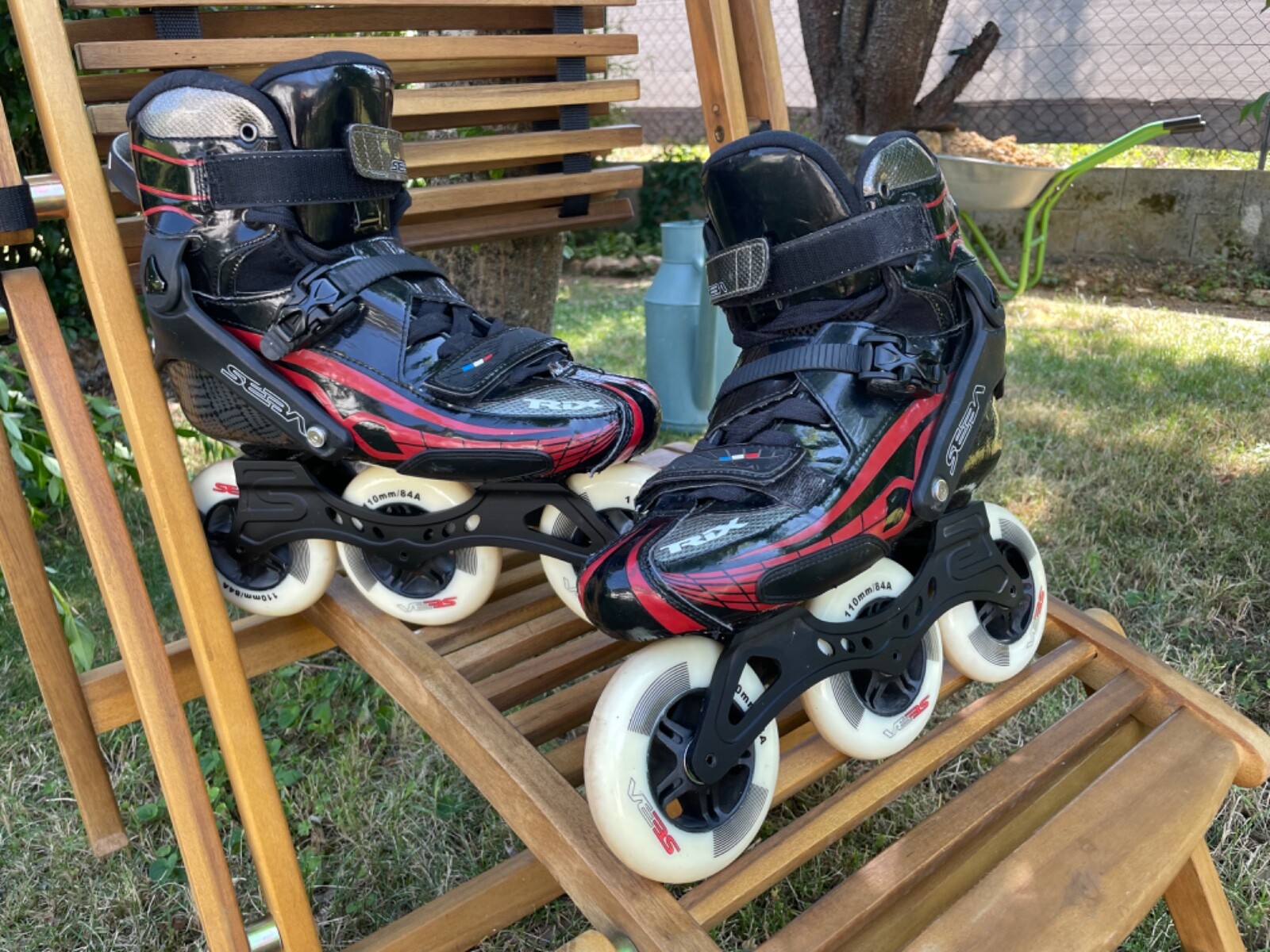Rollers SEBA TRIX 310 Carbon en fibre de carbone noire pour le patinage urbain en taille 43 44