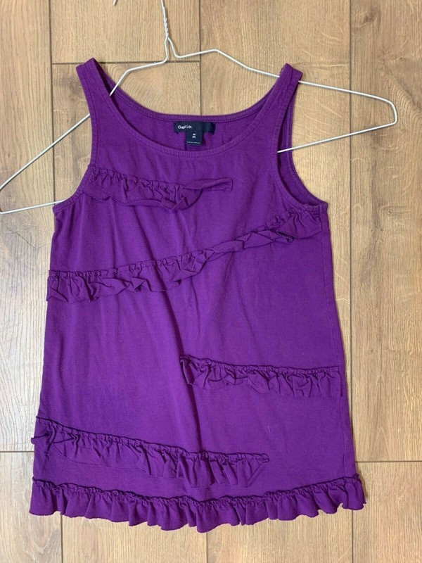 Gap girls T size M(8) GUC