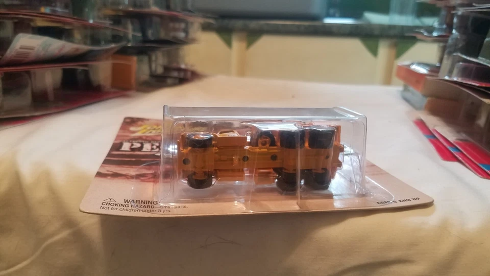 Johnny Lightning 2002 Pearl Harbor Day of Infamy 1/64 GMC CCKW Fuel Tanker New - Image 2 of 3