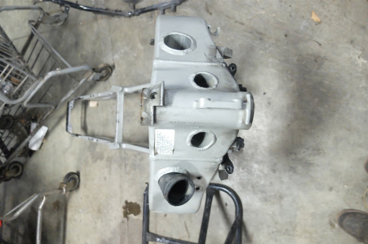 98 Kawasaki ZX 11 1100 ZX1100 ZX11 Ninja frame chassis | eBay