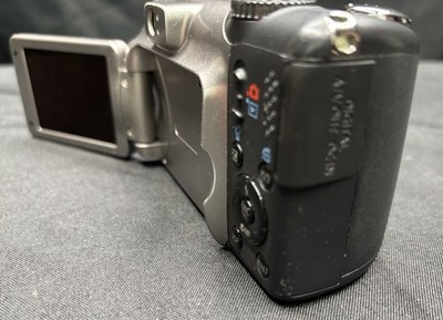 Canon PowerShot A650 IS PC1252 12.1MP Digital Camera 6x Optical