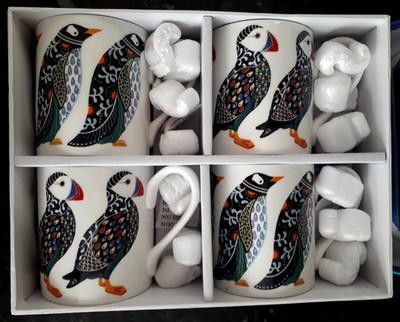 QUEENS BY CHURCHILL PAPAGEIENTAUCHER & PINGUIN PARADIESVÖGEL 4 x TASSENSET NEU VERPACKT
