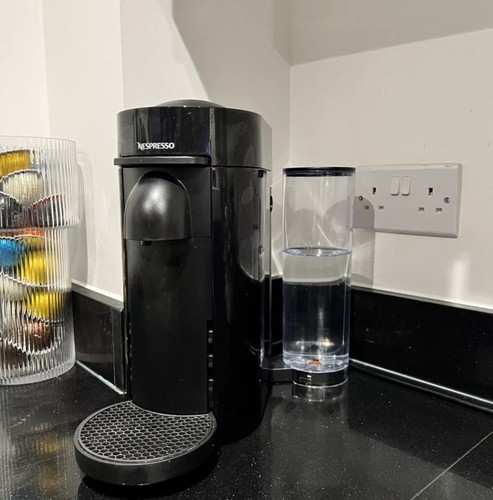 Nespresso VertuoPlus Kaffeemaschine M600 11385-UK - Schwarz - PAT TESTED