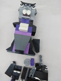 LEGO 40203 Halloween Dracula and Bat lot