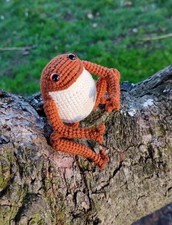 Handmade Crochet Frog for Blythe Doll  Burnt Orange Pet Companion Ernesto Tree 