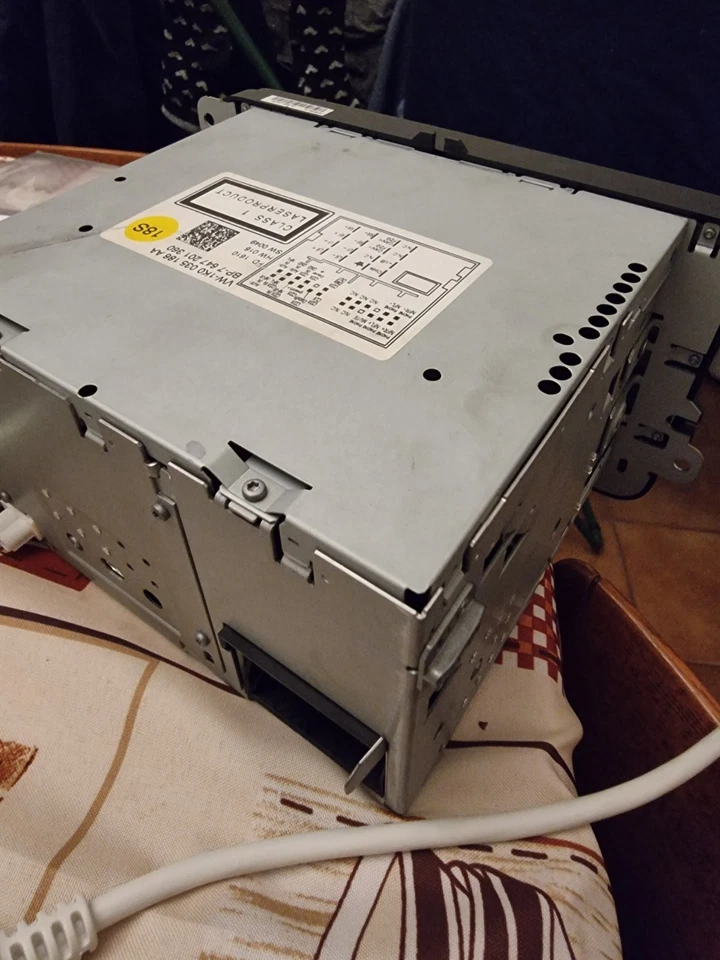 AUTORADIO RCD 310 ORIGINALE VOLKSWAGEN 5M0035186J - Immagine 3 di 3