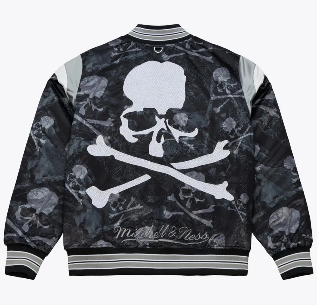 🔥100% Mitchell & Ness x Mastermind World Satin Varsity Jacket Size Large (L)🔥 image 22