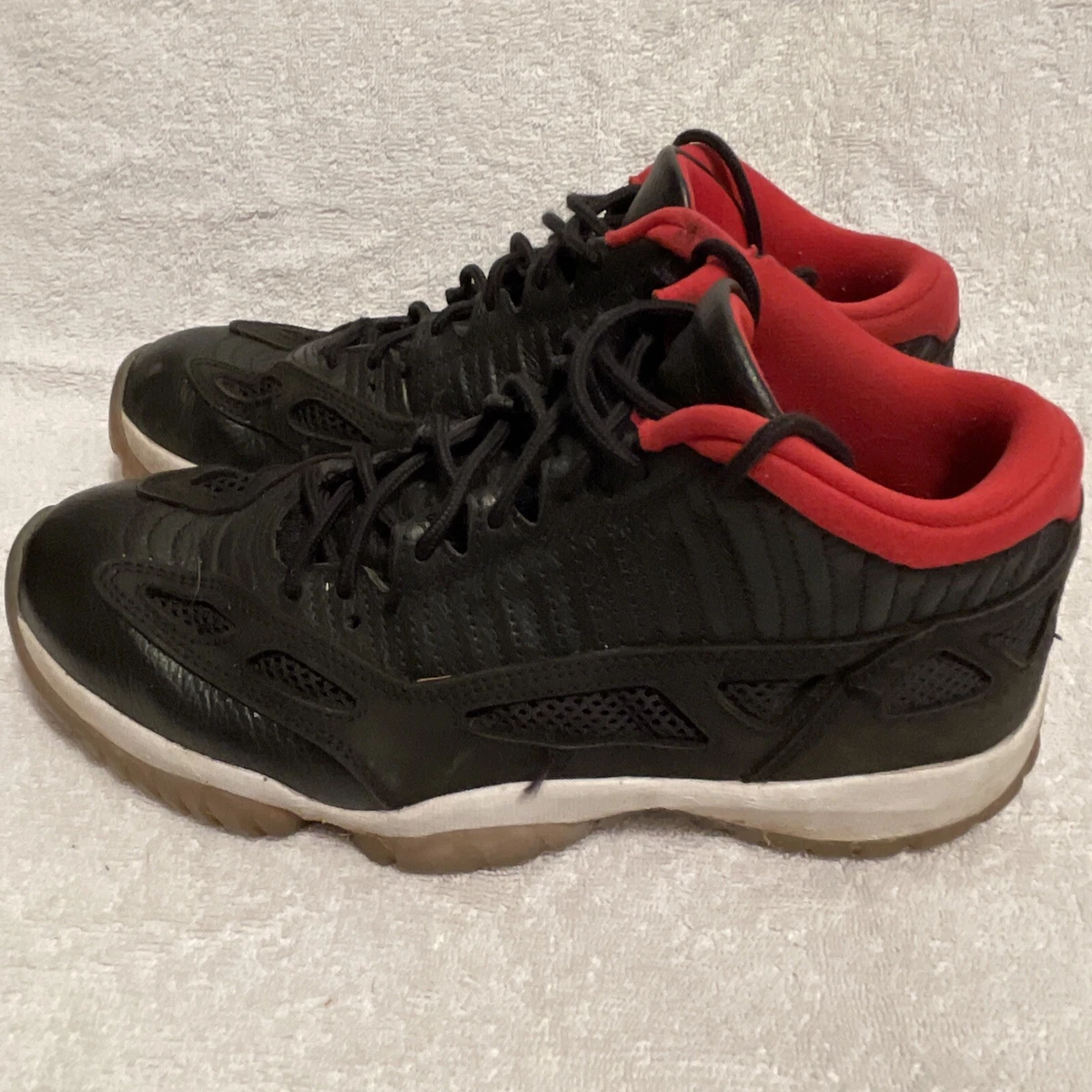 Air Jordan 11 Low IE Bred 8