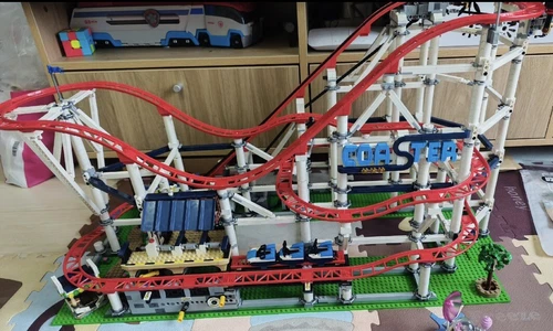 LEGO 10261 CREATOR EXPERT Montaña rusa 2018 100% + Motor con instrucciones - Imagen 1 de 2