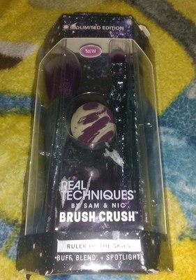 Real Techniques Brush Set - Ruler Of The Skies - Limited Edition - Brush Crush