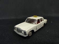 VINTAGE SCHUCO NO 805 MERCEDES 200 TAXI 1:66 DIECAST MODEL CAR MADE IN GERMANY