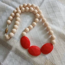 Chew Beads Necklace Ivory and Red
