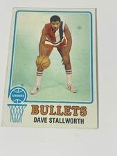 Vintage 1973-74 Topps Dave Stallworth # 133 in EX + Condition.
