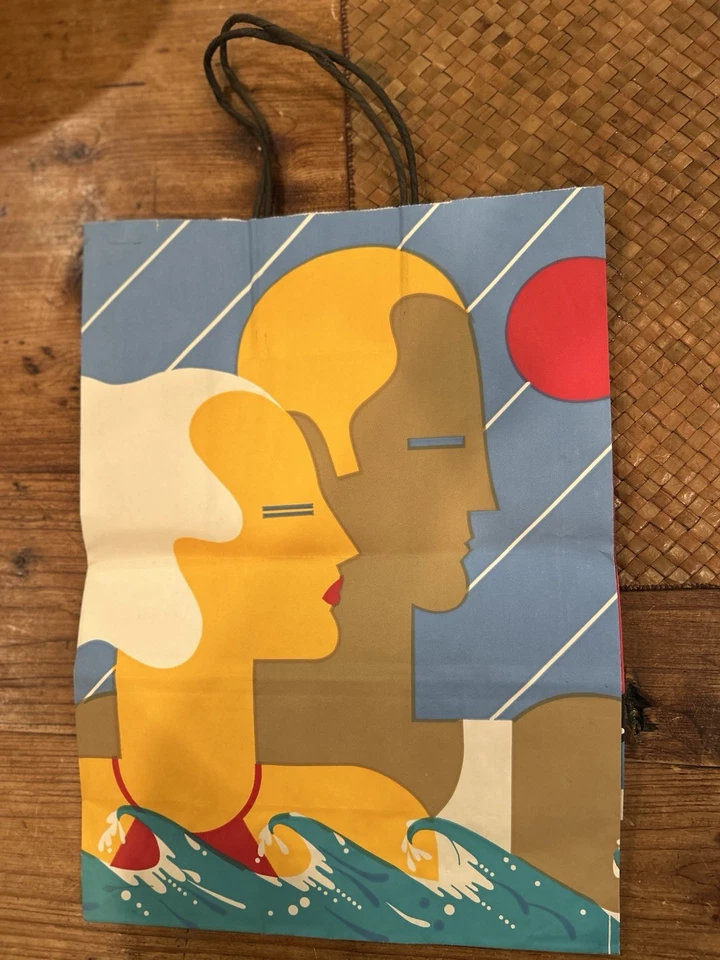 4 VTG Bloomingdales Bags In Cooper Hewitt Smithsonian Design Museum For Sale - Image 3 of 4