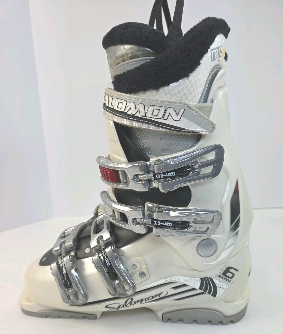Salomon Women's Sz 24.5 Irony 6 Skiing/snowboarding Boots White