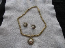 Park Lane Vintage Necklace Goldtone Faux Pearl Rhinestones W/Earrings