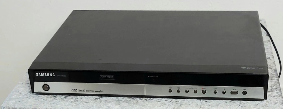 Samsung DVD-HR750 DVD Recorder 