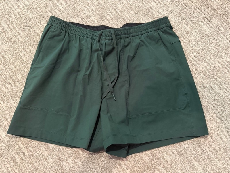 Lululemon Men’s Bowline Shorts 5” Green XXL Drawstring Elastic Waist