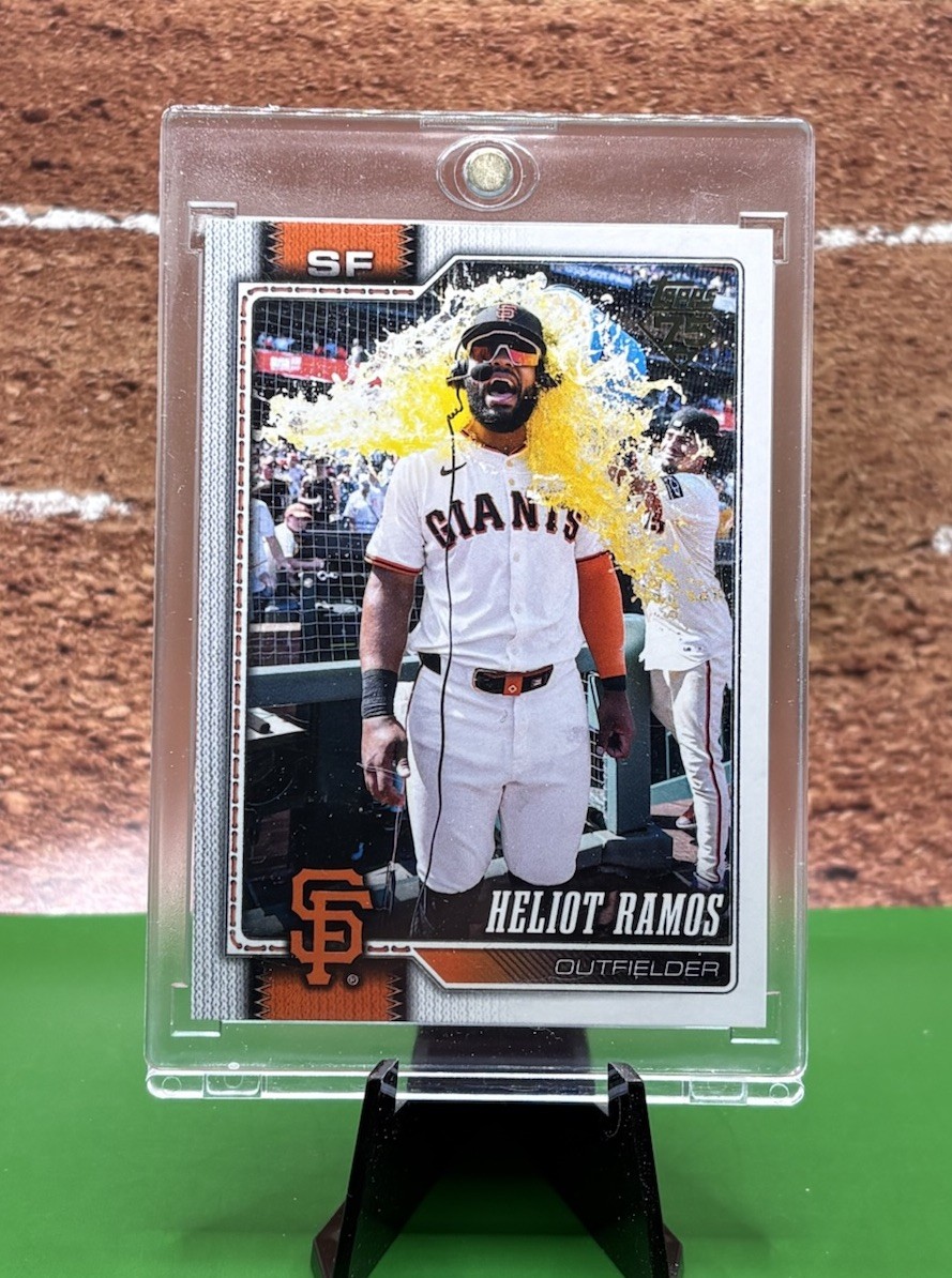 2026 Topps Series 1  Golden Mirror Image Variations #8 Heliot Ramos SSP GIANTS