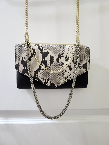 EXPRESS Snake print Purse MULTI-Chain Shoulder Envelop Bag STUNNING!