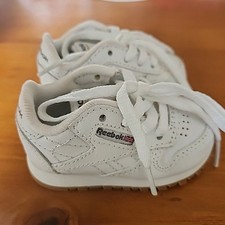 New Reebok Infant/Toddler Classic Leather Sneaker White Unisex USA size 2