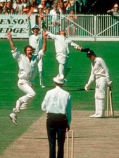 Derek Randall caught Rodney Marsh bowled Dennis Lillee Australia v- Old Photo