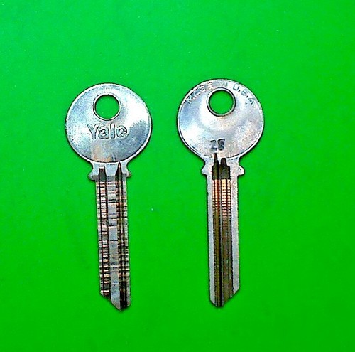 YALE ORIGINAL RN117 ZF KEYWAY, 7 PIN KEY BLANKS, LOT OF (5), NOS - LOCKSMITH - Picture 2 of 2
