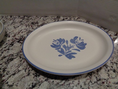 Pfaltzgraff Yorktown Large Oval Serving Platter - 14" x 10" Excellent Condition