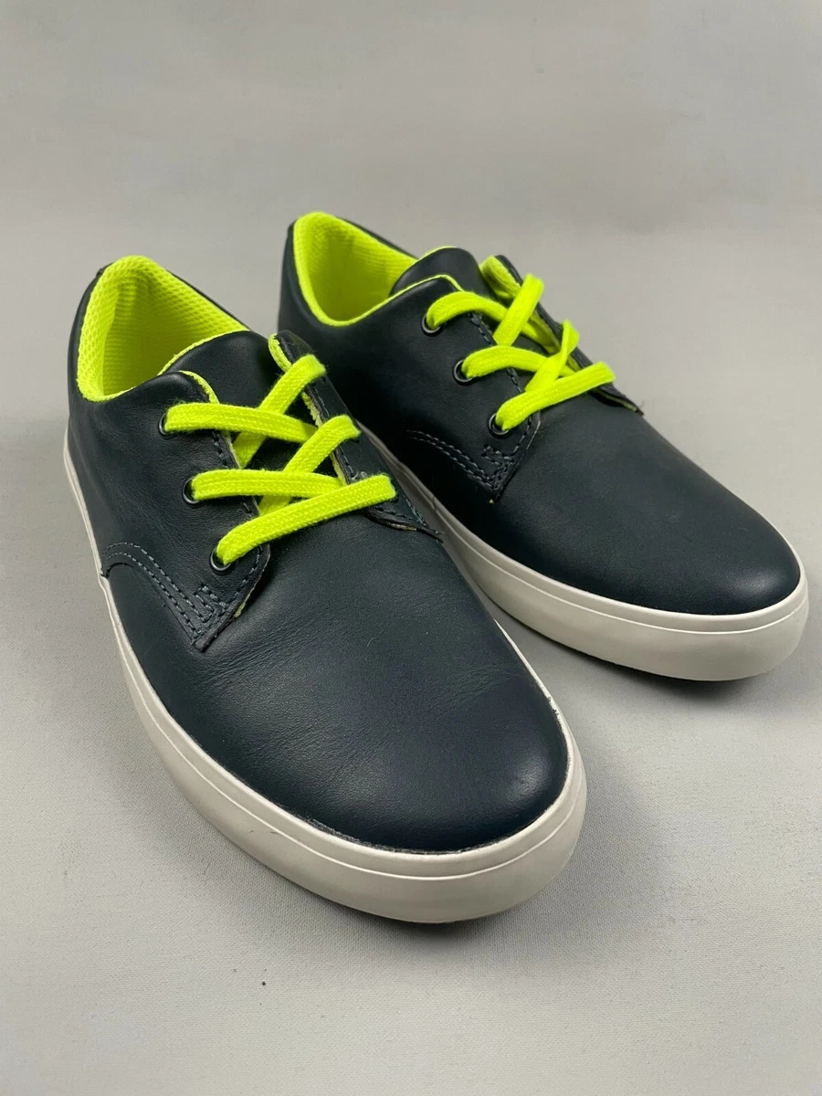 Size 13 in store kids shoes