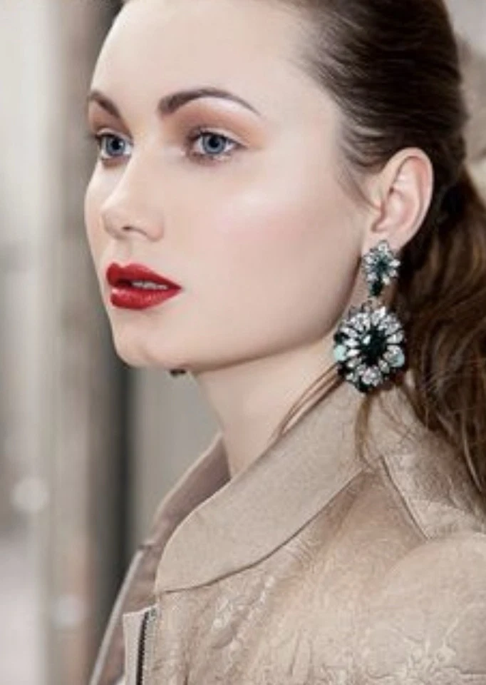 New Swarovski by Shourouk Green Crystal Clip-on Earrings - Bild 4 von 4