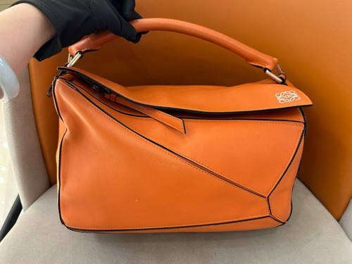Loewe Puzzle Shoulder Bag Medium Orange Leather Silver HW Preowned Authentic