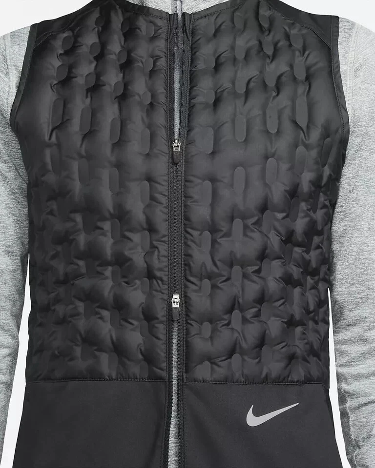 NIKE THERMA FIT ADV AEROLOFT RUNNING GILET VEST SIZE S (DD6063 010) BLACK - Image 4 of 4
