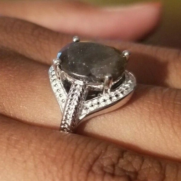 Кольцо с натуральным овальным серебряным сапфиром 6 карат из платины и латуни размер 8 - Изображение 3 из 4