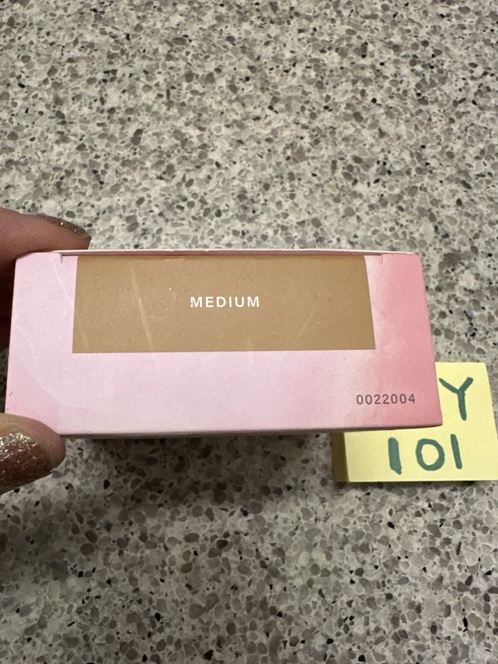 MALLY Flawless Finish Transforming Effect Foundation in MEDIUM .41oz FULL SZ $36 - Image 2 of 4