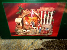 HOLIDAY LANE Christmas NATIVITY  2004 Manger Jesus Animals Palms Wise Men LIGHTS