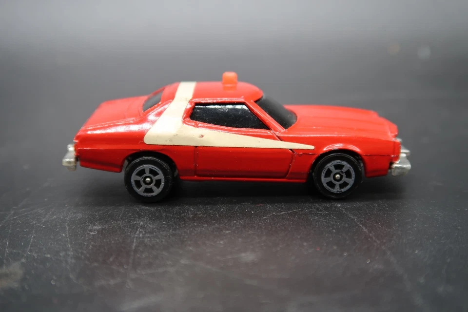Vintage 1976 Corgi Juniors Diecast 1/64 Red Ford Gran Torino Starsky & Hutch VGC - Image 4 of 4