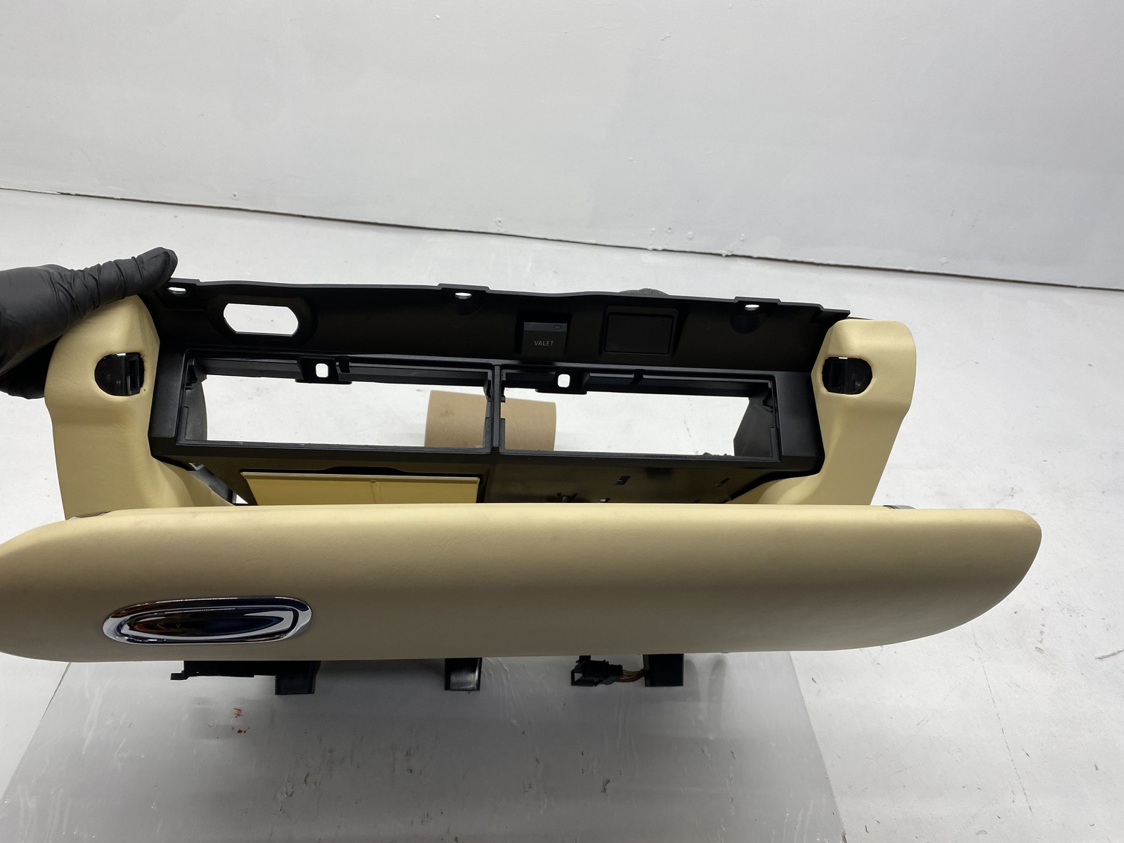 2010-2020 BENTLEY MULSANNE OEM FRONT RIGHT DASH GLOVE BOX STORAGE COMPARMENT