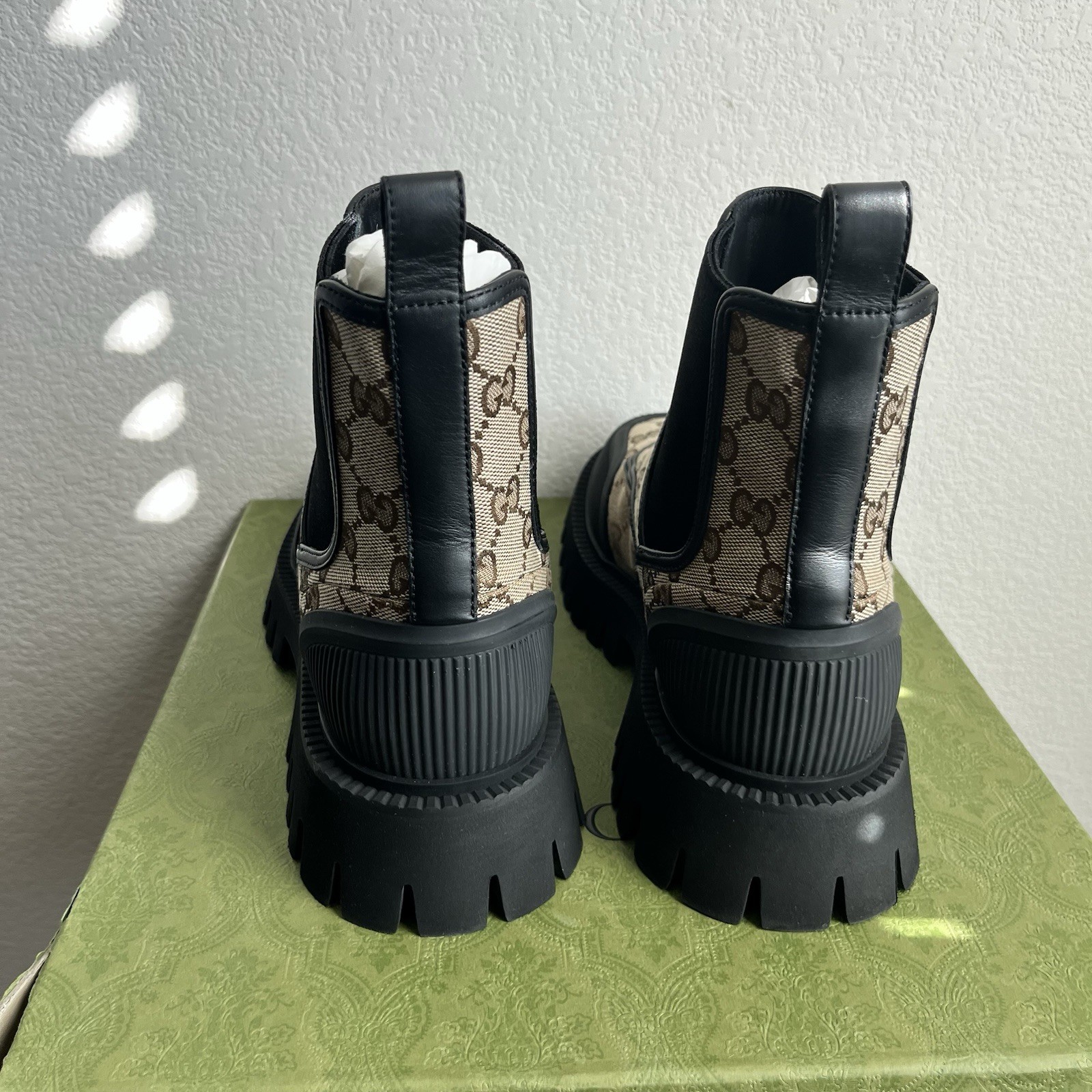 NEW Women’s GG Gucci Canvas Tan and Black Monogram Ankle Boots - EU 40/US 10 thumbnail 14