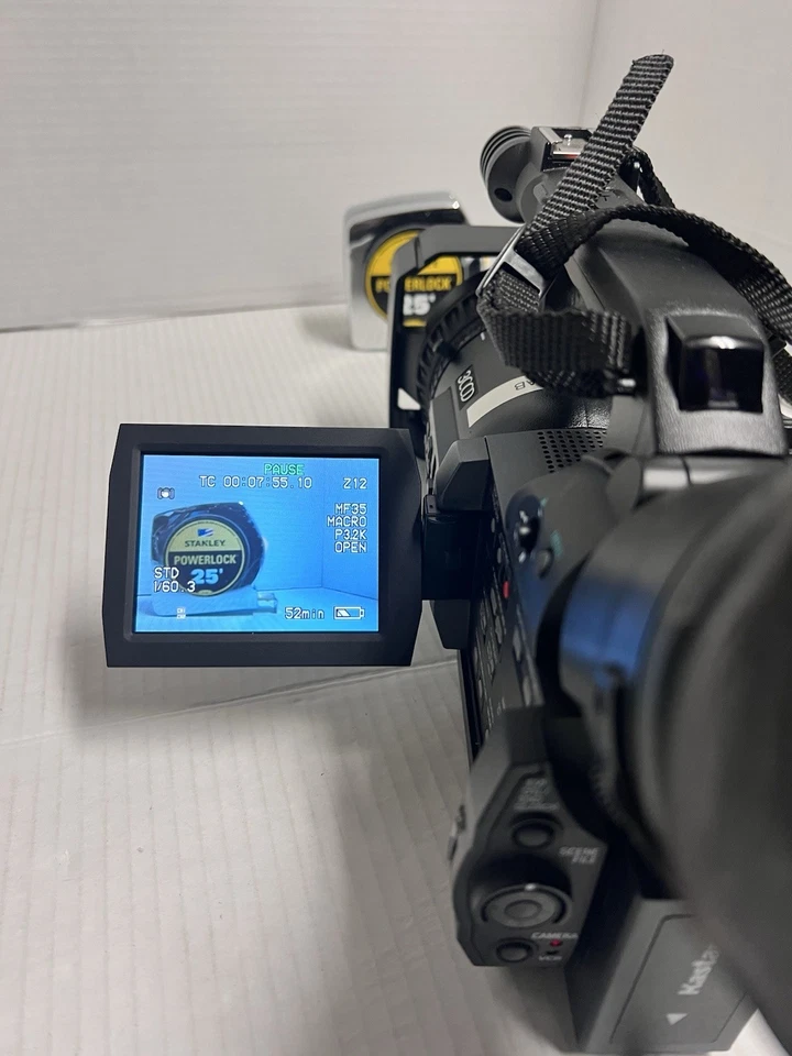 Panasonic AG-DVX100BP MiniDV 3CCD Professional Video Camcorder - Image 4 of 4