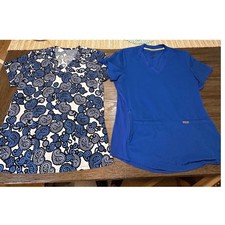 Scrub Bundle of 2 Medical Uniform Top Moisture Wicking Stretch Blue Paisley M