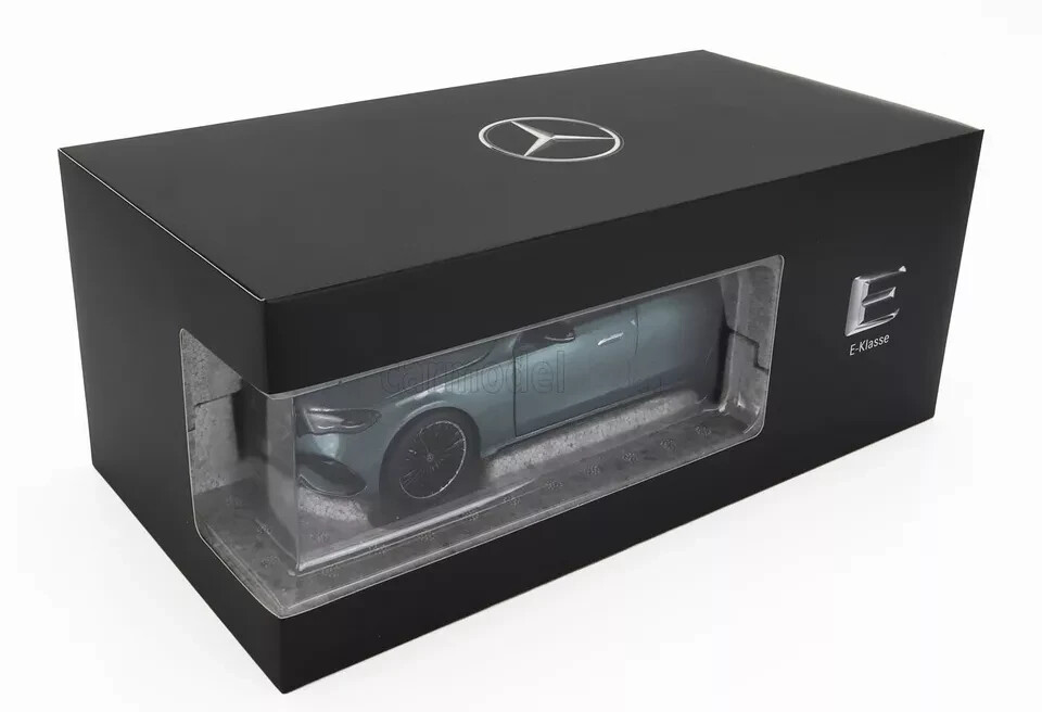 NOREV 2024 MERCEDES BENZ E-CLASS (W214) AMG LINE GREEN Dealer