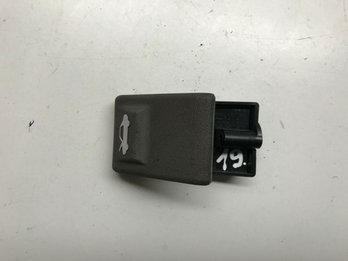 Kia Carens II 2004/02-06 2.0CRDI LHD Auto / Innen Motorhaube Griff