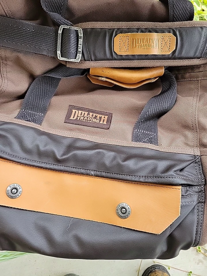 Duluth Trading Co Garment Bag Canvas Leather Trim Excellent Condition 2 Piece - Image 2 of 4