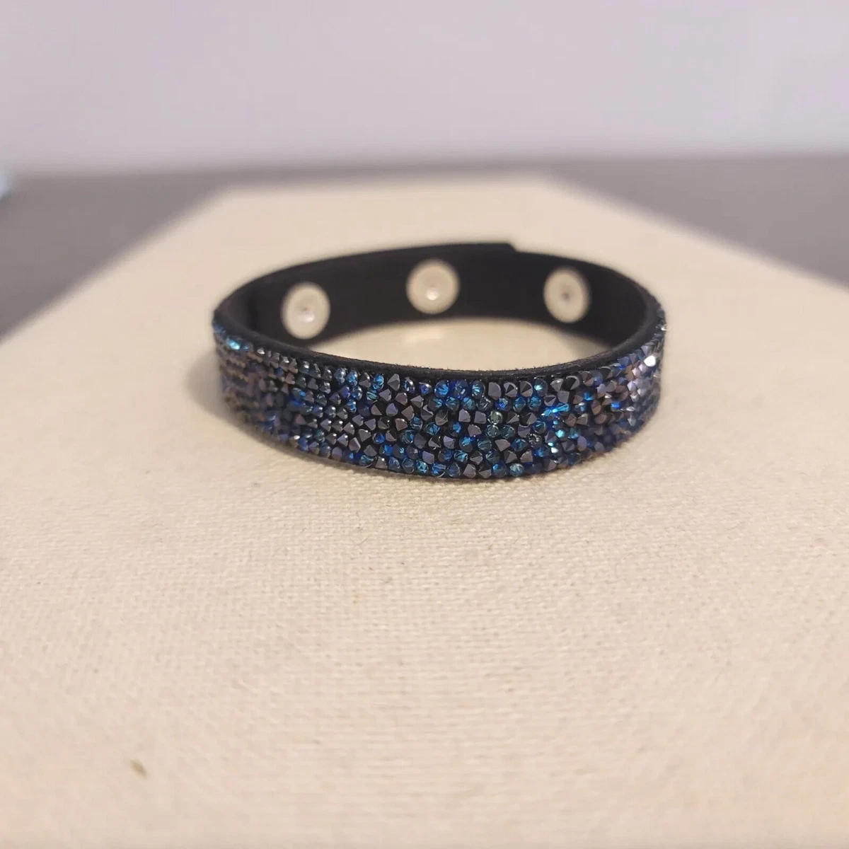 Origami owl sale swarovski wrap bracelet